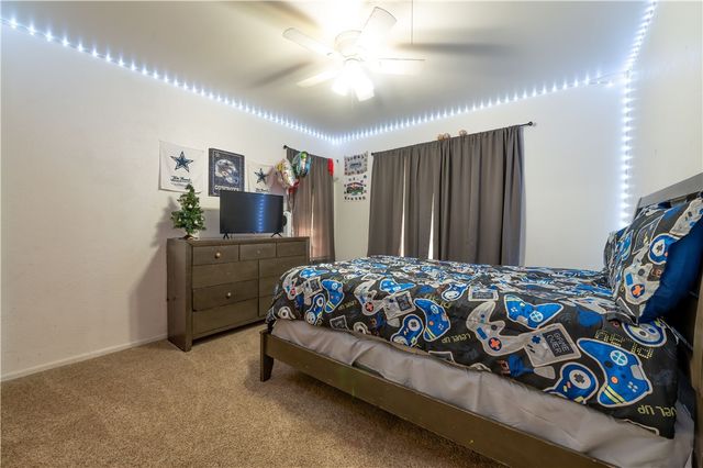 304 Elizabeth Ave, Kingsville, TX 78363