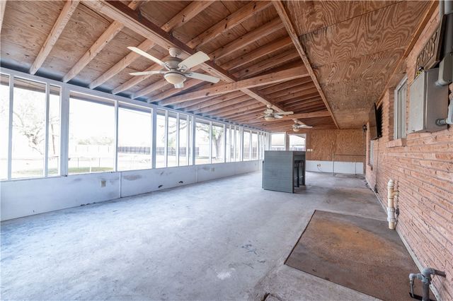 304 Elizabeth Ave, Kingsville, TX 78363