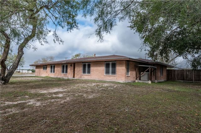 304 Elizabeth Ave, Kingsville, TX 78363