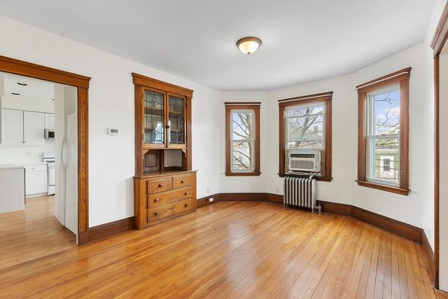 3 Clayton St 3, Watertown, MA 02472