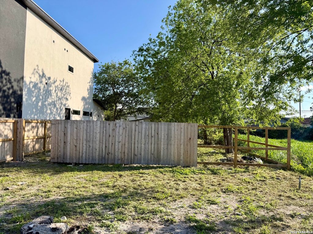 234 Cassiano, San Antonio, TX 78204
