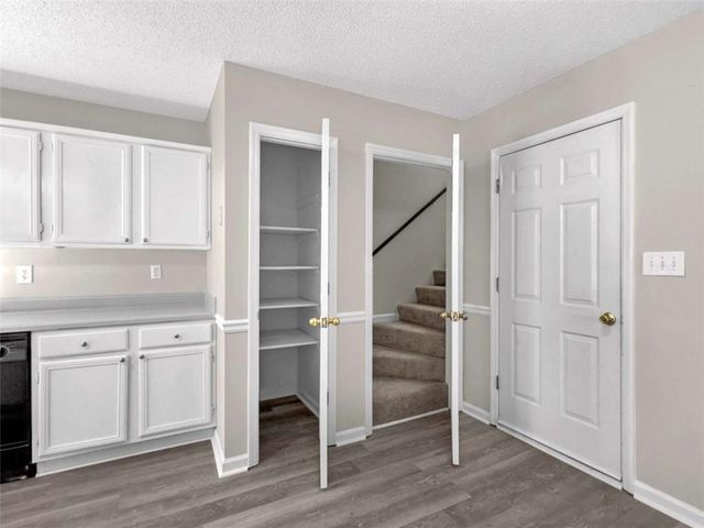 136 Crown Forest Drive, Mcdonough, GA 30252