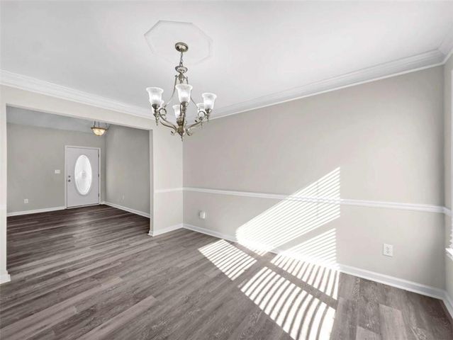 136 Crown Forest Drive, Mcdonough, GA 30252