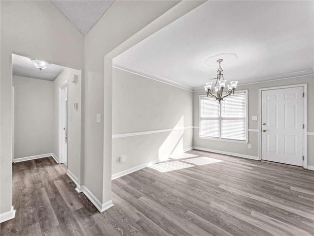 136 Crown Forest Drive, Mcdonough, GA 30252