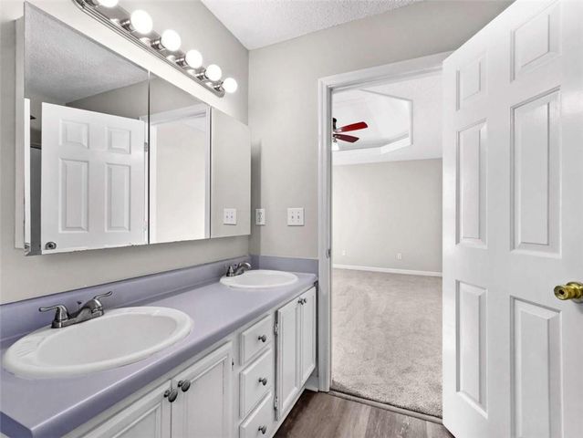 136 Crown Forest Drive, Mcdonough, GA 30252