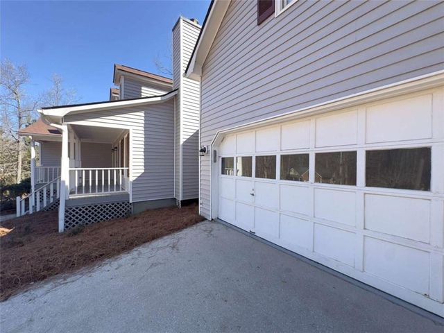 136 Crown Forest Drive, Mcdonough, GA 30252