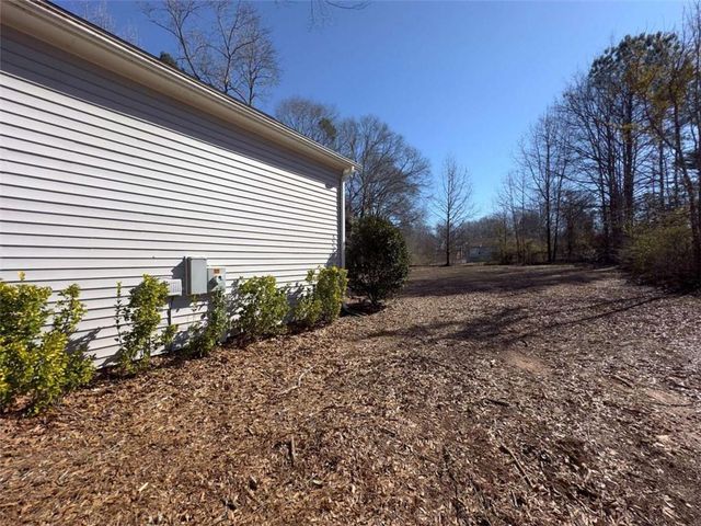 136 Crown Forest Drive, Mcdonough, GA 30252