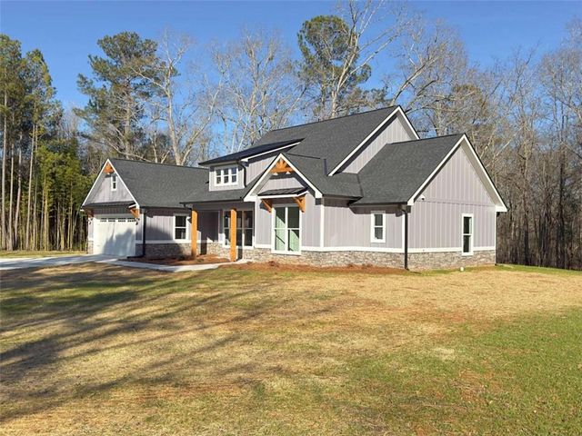 136 Crown Forest Drive, Mcdonough, GA 30252