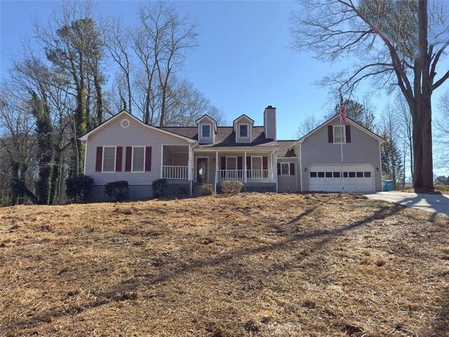 136 Crown Forest Drive, Mcdonough, GA 30252