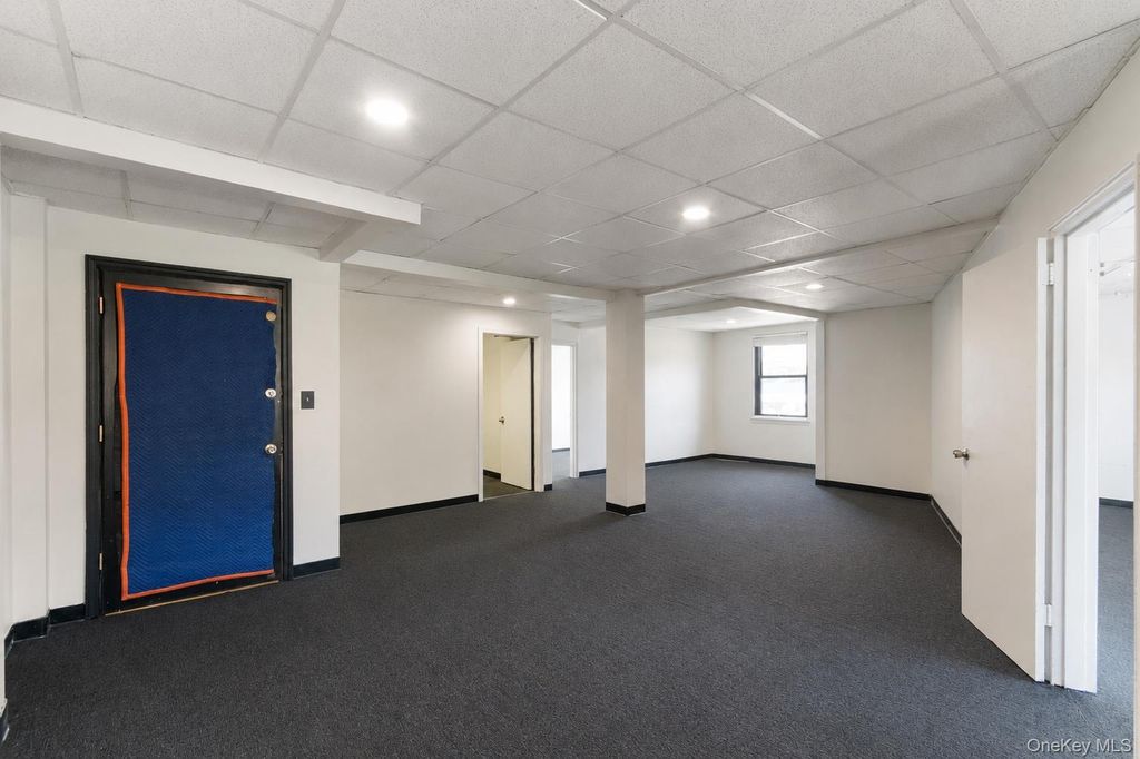 29 Glen Cove Avenue 202, Glen Cove, NY 11542 — photo 4