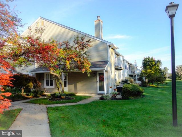 328A DELANCEY PL, Mount Laurel, NJ 08054