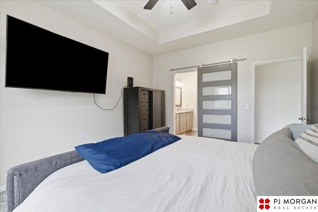 4423 R Street, Omaha, NE 68107