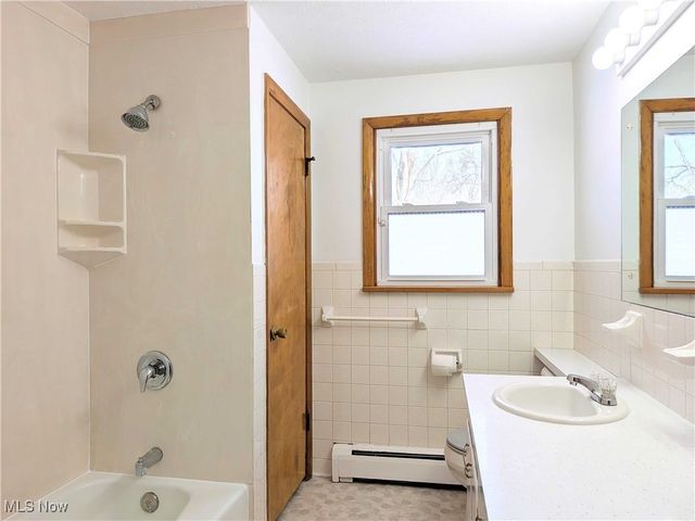 2224 Tennyson Street NW, Massillon, OH 44646