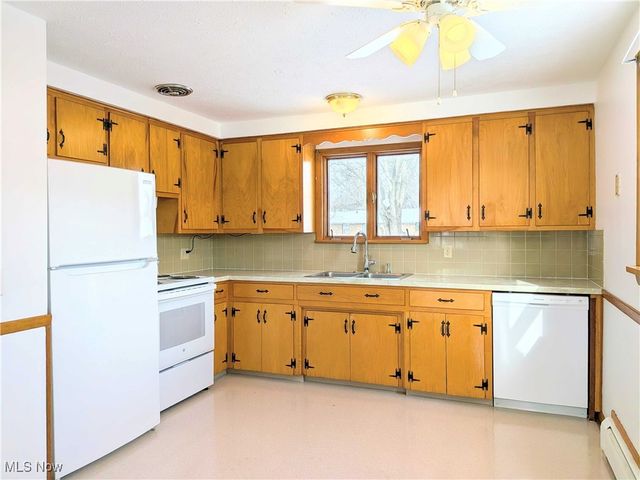 2224 Tennyson Street NW, Massillon, OH 44646