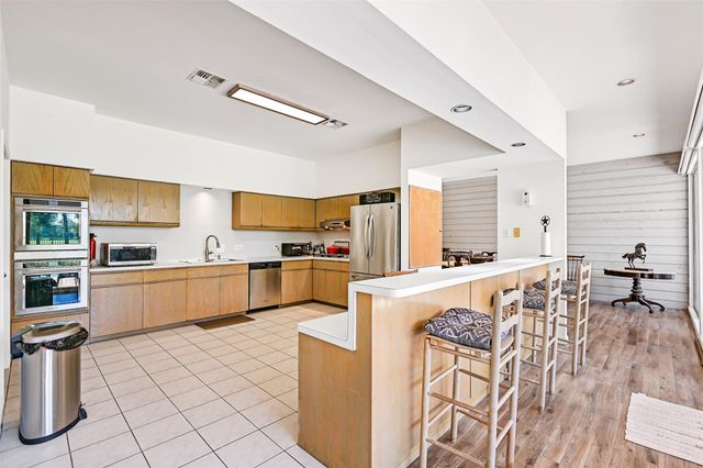 1412 Hollier Road, Friendswood, TX 77546