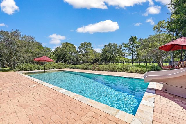 1412 Hollier Road, Friendswood, TX 77546