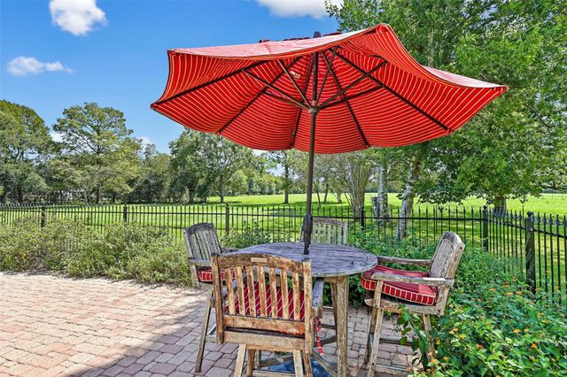 1412 Hollier Road, Friendswood, TX 77546