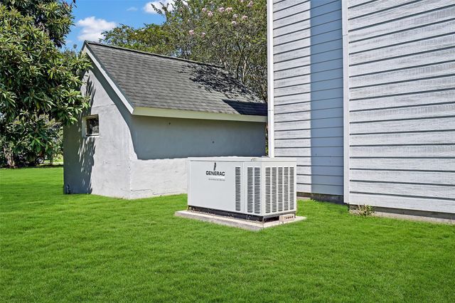 1412 Hollier Road, Friendswood, TX 77546