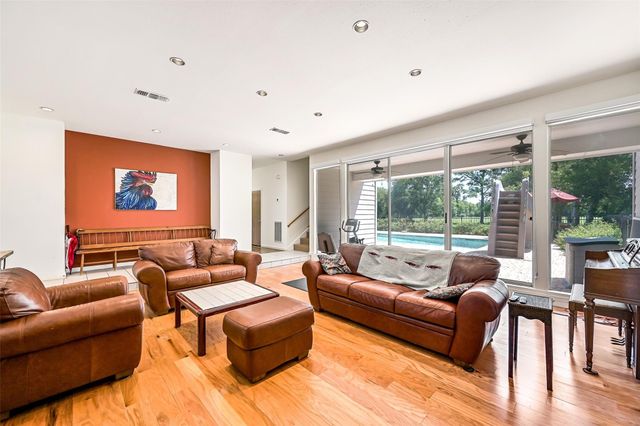 1412 Hollier Road, Friendswood, TX 77546