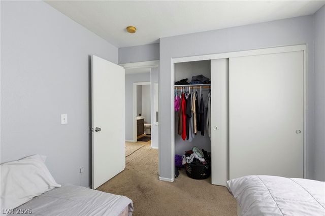 9950 Swimming Hole Street, Las Vegas, NV 89183