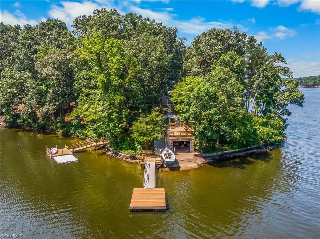 405 Waterway Drive, Lexington, NC 27292