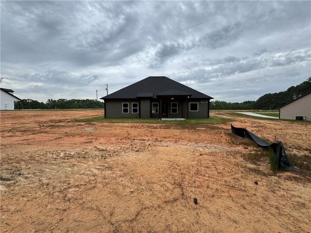 2089 N Hicks Road, Toccoa, GA 30577