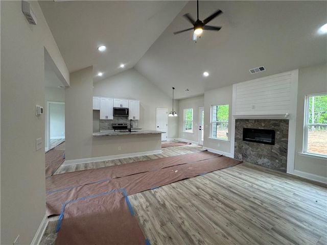 2089 N Hicks Road, Toccoa, GA 30577