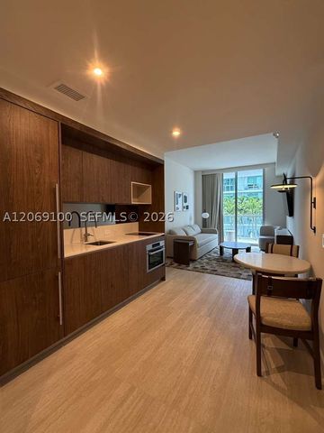 1611 SW 2nd ave 610, Miami, FL 33129
