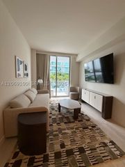1611 SW 2nd ave 610, Miami, FL 33129