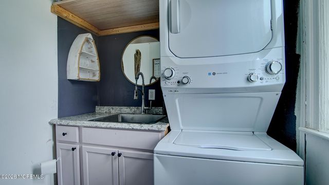 6 Anchor Boulevard, Old Bridge, NJ 08857