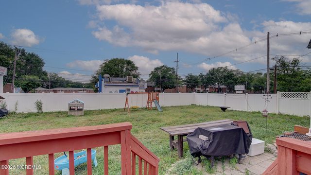 6 Anchor Boulevard, Old Bridge, NJ 08857