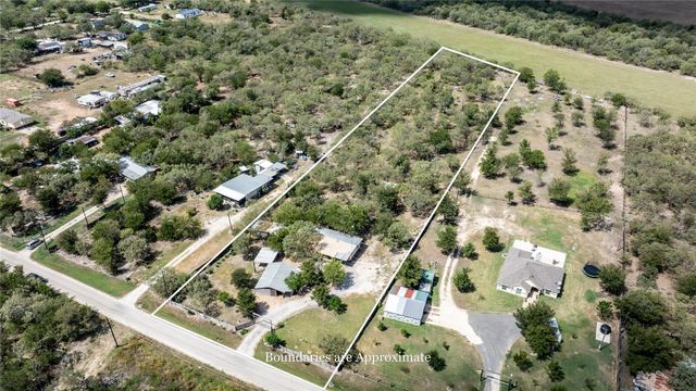 310 Union Hill RD, Luling, TX 78648