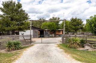 310 Union Hill RD, Luling, TX 78648