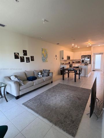 8001 NW 41st Street F310, Doral, FL 33166