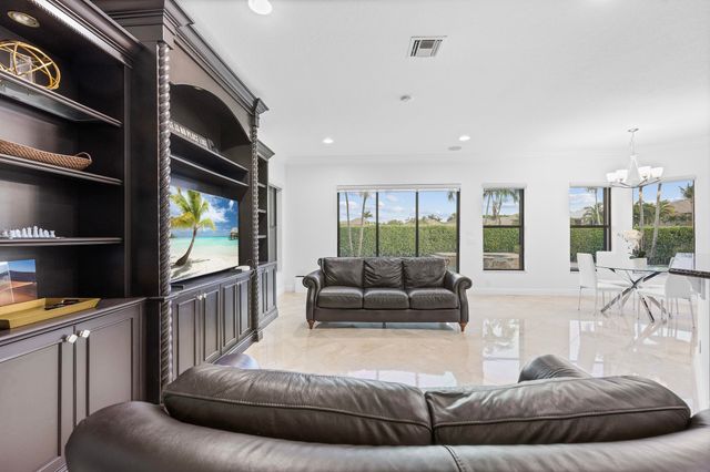 10504 Vignon Court, Wellington, FL 33449
