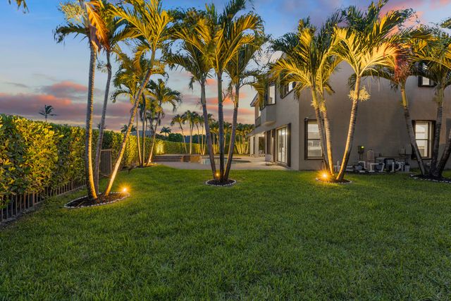 10504 Vignon Court, Wellington, FL 33449
