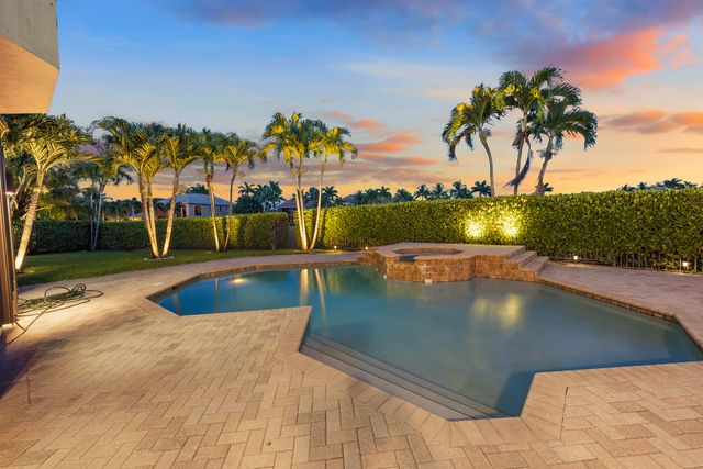 10504 Vignon Court, Wellington, FL 33449