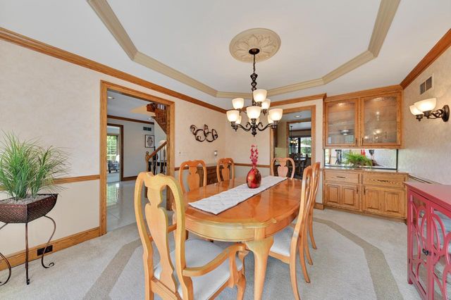 11811 N Lantern LANE, Mequon, WI 53092