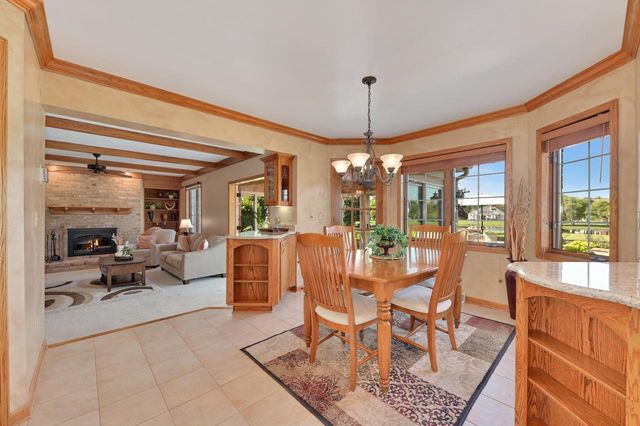 11811 N Lantern LANE, Mequon, WI 53092