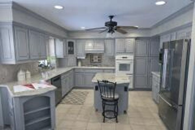 11811 N Lantern LANE, Mequon, WI 53092