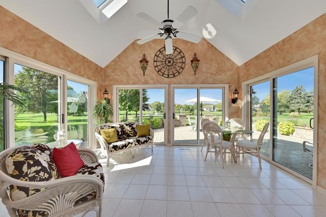 11811 N Lantern LANE, Mequon, WI 53092