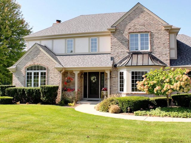 11811 N Lantern LANE, Mequon, WI 53092