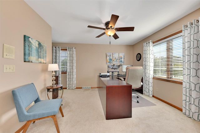 11811 N Lantern LANE, Mequon, WI 53092