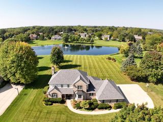 11811 N Lantern LANE, Mequon, WI 53092