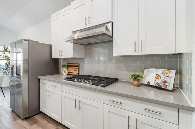 158 Sumter WAY, Kyle, TX 78640