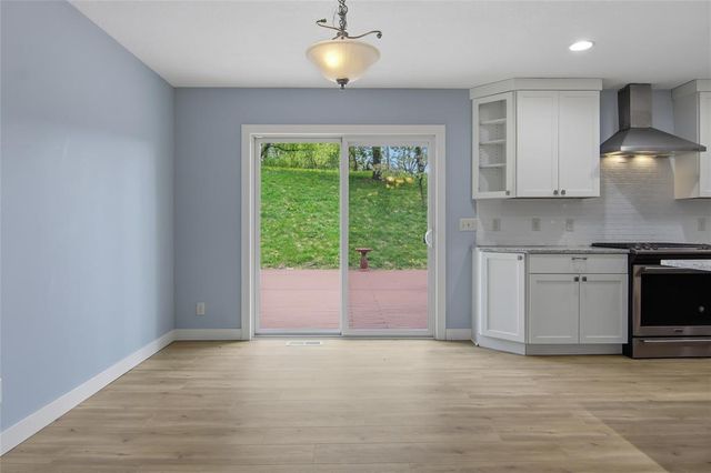 1237 County Road, Roberts, WI 54023