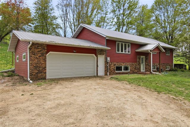 1237 County Road, Roberts, WI 54023
