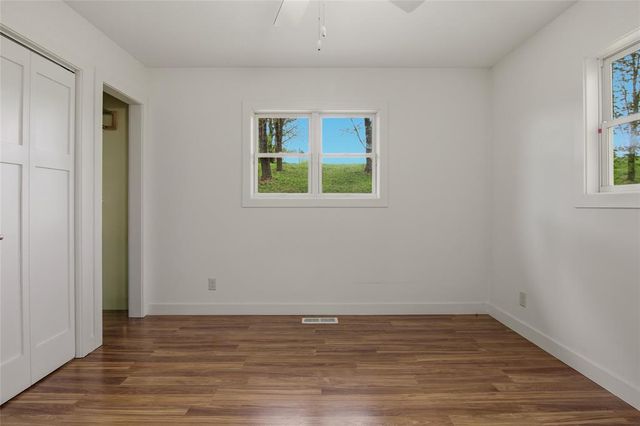 1237 County Road, Roberts, WI 54023