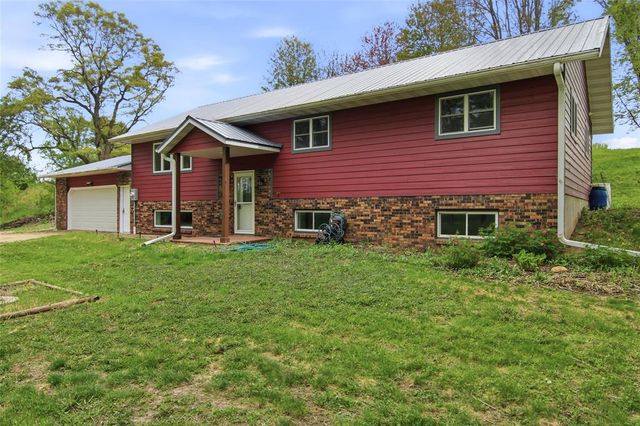 1237 County Road, Roberts, WI 54023