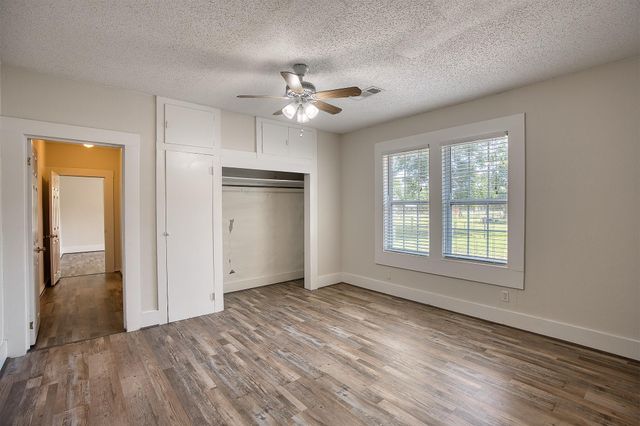 7804 Fm 834 E, Hull, TX 77564